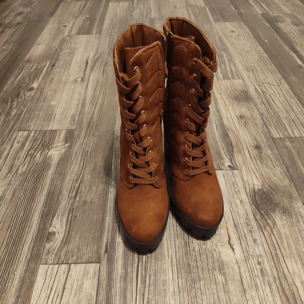 Brown Lace-Up Women's Boots